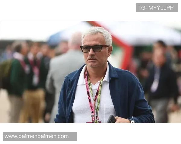 足球明星的家属揭秘他们的生活与支持背后的故事